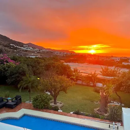 Paraiso Casa de Férias *